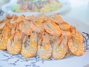 Shrimp and vermicelli baked