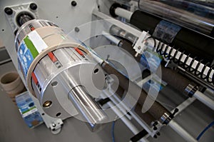 Shrink sleeve labeler machine.