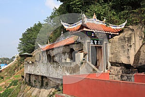 Shuang-gui tang temple