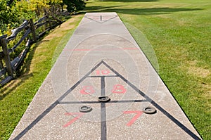 Shuffleboard court