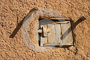 Shutter on storage bin