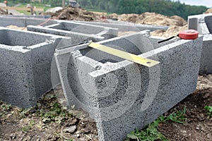 Shuttering blocks and protractor