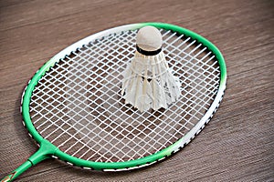 Shuttlecock and racket for badminton. Goose feather frills. Fast badminton birdies. Excellent stability and durability