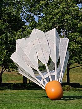 Shuttlecock Sculptures Nelson-Atkins Museum of Art