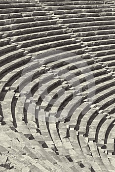 Side Amphitheatre 01