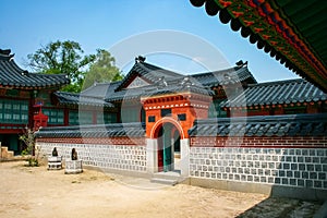 Side gate in Jagyeongjeon Hall in Gyeongbokgung Palace, Seoul, South Korea