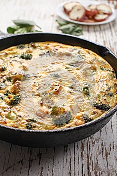 Side vertical view of baked egg fritatta