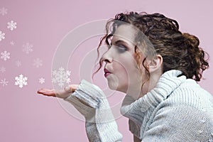 Side view blowing snowflakes