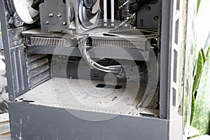 The side view of the computer is very dusty