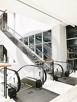 Side view of the empty escalator