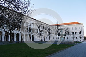 Side view of the main building of the Ludwig-Maximilians-University