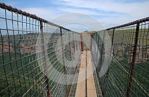 SIDE VIEW OF THE SUSPENDED PLATFORM OVER ORIBI GORGE