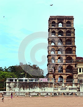 Side view of the thanjavur maratha palace tower photo