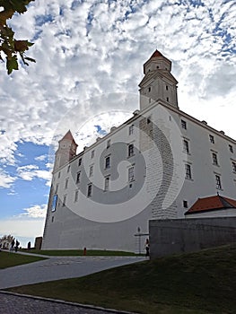 Bočné krídlo Bratislavského hradu, Slovensko