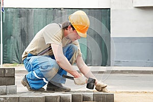 Sidewalk pavement construction