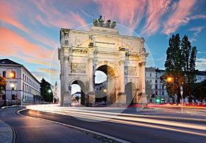 Siegestor (Victory Gate) triumphal arch in downtown Munich, Germany photo