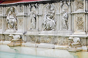 SIENNA, TUSCANY/ITALY - MAY 18 : Detail of the fountain in the m