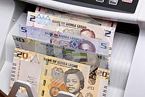 Sierra Leonean leone in a counting machine