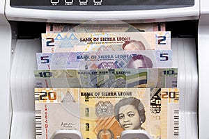 Sierra Leonean leone in a counting machine