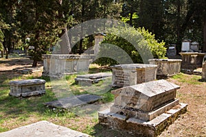 Sightseeing in Corfu City: interesting place - ancient and old b