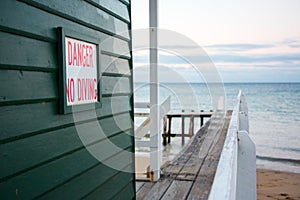 Danger no diving