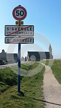 The sign and the church - Finistere