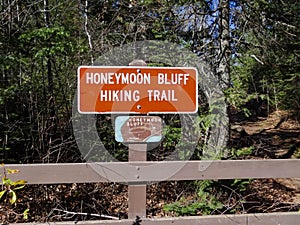 Sign for Honeymoon Bluff Hiking Trail