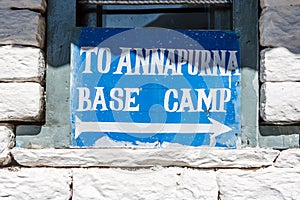 Sign indicating the way for the ABC on the Annapurna Base Camp T