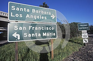 A sign that reads ï¿½Santa Barbara/Los Angeles - San Francisco/Santa Mariaï¿½