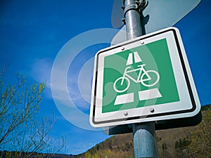 sign showing prioritized bicycle highway