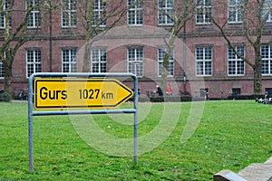 Sign to Gurs (1027 km)