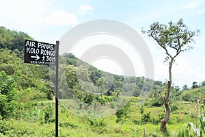 Sign to hot spring on Kelimutu photo