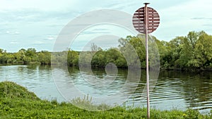 Sign for vessels on the river Bank