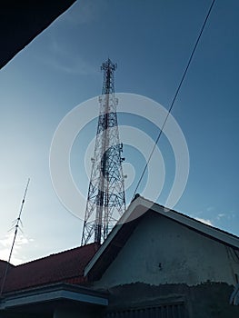 signal tower near residents& x27; housing