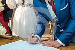 Signing registration of marriage