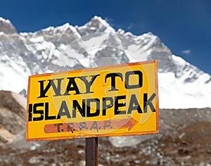 Signpost way to Island peak under Lhotse peak
