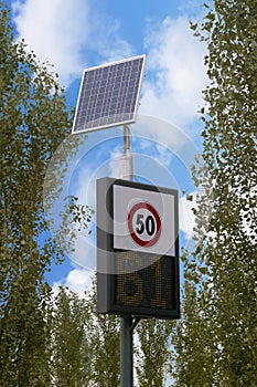 Signposting for speed control
