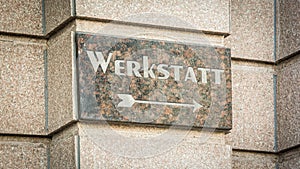 Signposts the direct way to Garage