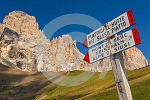 Signs under the Langkofel