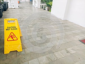 SIGNS OF WET FLOORS ON TERRACE