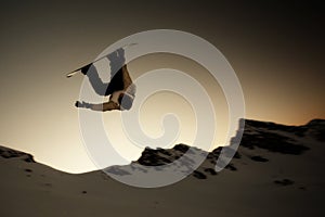 Silhouette Snowboarder jumping img