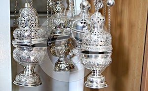 A silver censer or censer, an ecclesiastical object used in the Orthodox or Catholic liturgy.