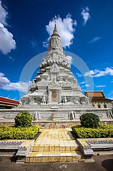 Silver Pagoda photo