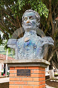 Simon bolivar sculpture