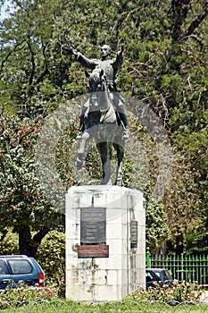 Simon Bolivar statue photo