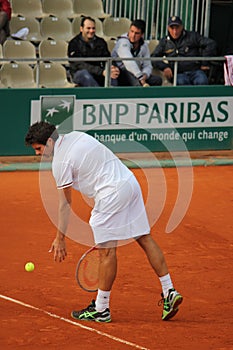 Simone Bolelli serving