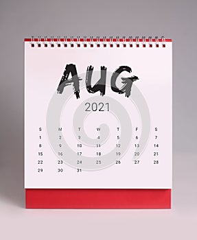 Simple desk calendar 2021 - August