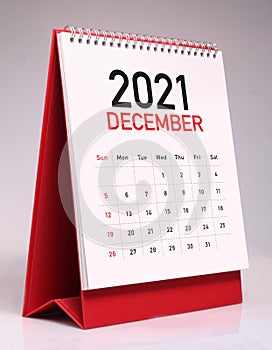 Simple desk calendar 2021 - December