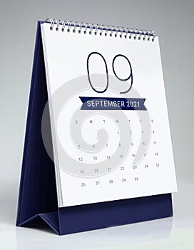 Simple desk calendar 2021 - September