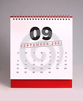 Simple desk calendar 2021 - September